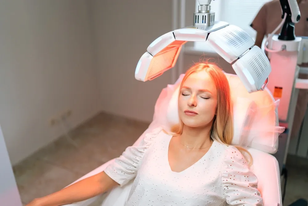 Illustration for the article: Laser Hair Therapy for Women: A Complete Evidence-Based Guide to Non-Invasive Hair Restoration